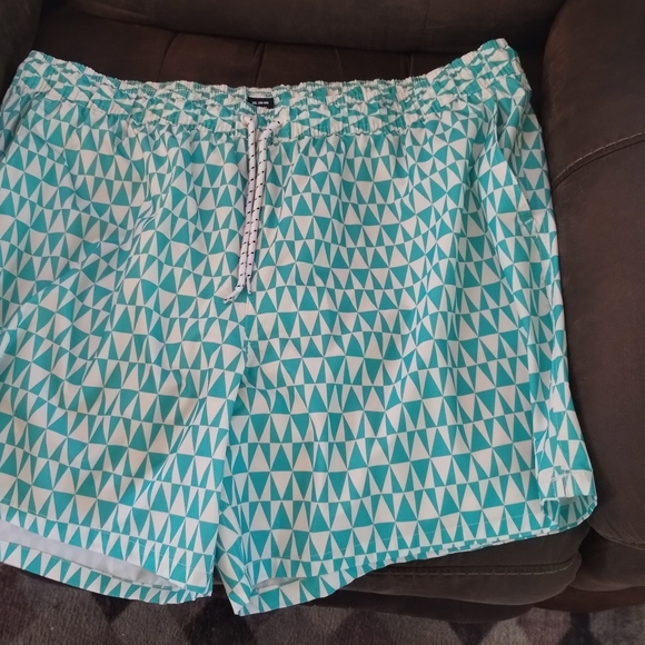 Aqua Geometric Men's Swim Trunks - Picture 1 of 1